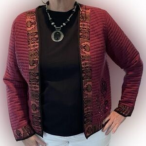 Choices - BUNDLE Beautiful quilted burgundy embellished jacket + sleeveless tank